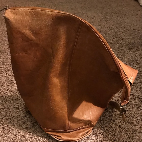 HOBO Handbags - Hobo International leather purse/backpack